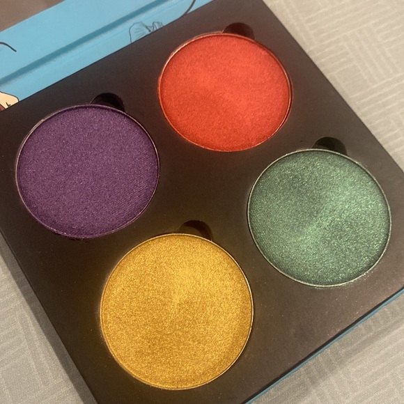 Saucebox Art Nouveau Eyeshadow Palette - Picture 2 of 3